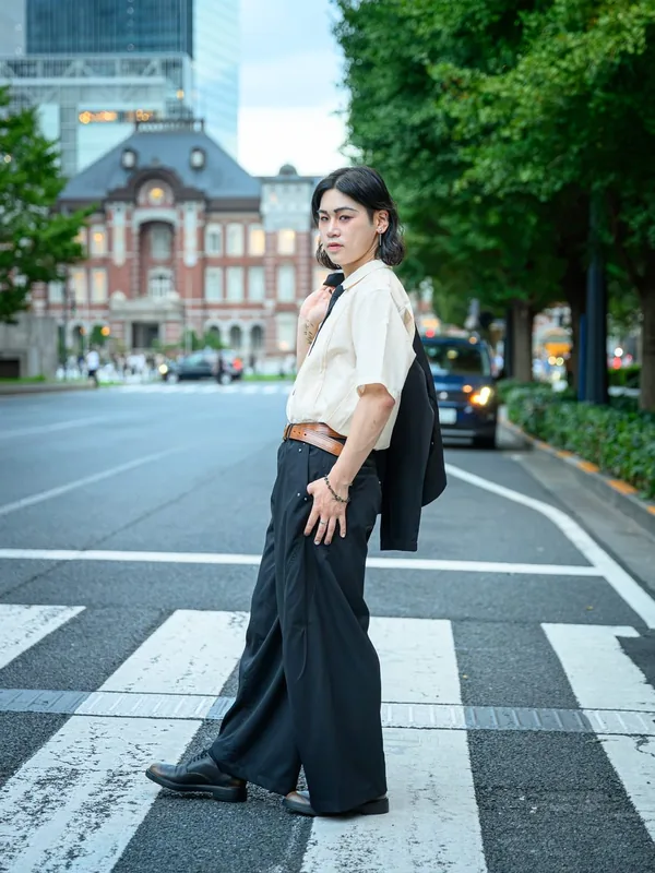 東京駅／丸の内で撮影したプロフィール写真